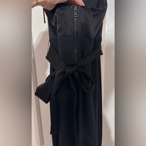 Alice + Olivia PRIMROSE DRAPED SATIN-CREPE HALTER JUMPSUIT - Picture 7 of 9